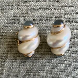 Shell Earrings 14k and Aquamarine by Maz